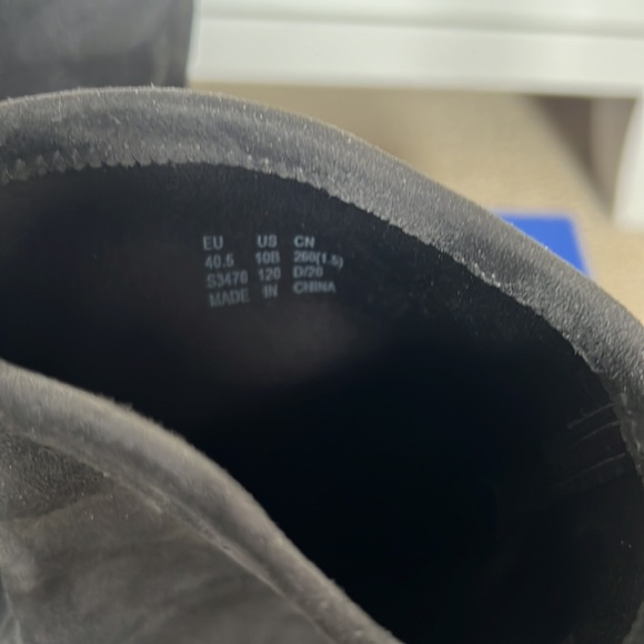 Stuart Weitzman Siggy 60 Pearl Suede Bootie size 10, slate grey - Picture 7 of 9